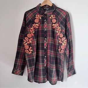 Tolani Collection Estrella Fall Embroidered Plaid Button Up Shirt NEW L
